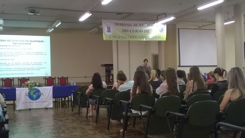 Técnico da Agergs realiza palestra na UFSM