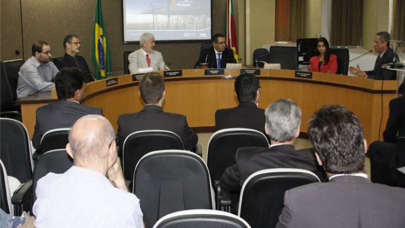 RGE apresenta plano que visa minimizar tempo no restabelecimento de energia no verão
