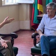 Luciana Luso de Carvalho e Fernando Marroni na prefeitura de Pelotas